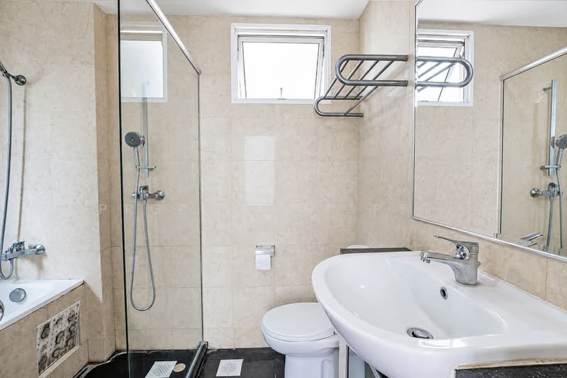 Papillon, 8 Jalan Rama Rama, 2 Bedrooms, 936 sqft, Apartment For Sale, by Kit Toh, 500209078 - Bathroom - PropertyGuru.com.sg