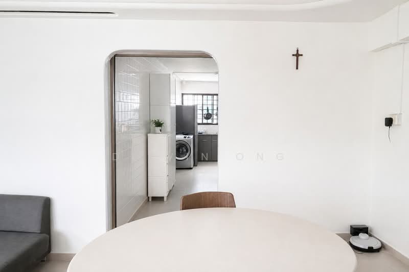 242 Bukit Batok East Avenue 5, 242 Bukit Batok East Avenue 5, 3 Bedrooms, 904 sqft, HDB Flat For Sale, by Delvin Ong, 500209085 - Interior - PropertyGuru.com.sg