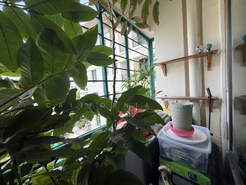 Hillbrooks, 88 Hillview Avenue, Dairy Farm / Bukit Panjang / Choa Chu Kang, 3 Bedrooms, 1,335 sqft, Condominium For Sale, by California Mui, 500209090 - Balcony - PropertyGuru.com.sg