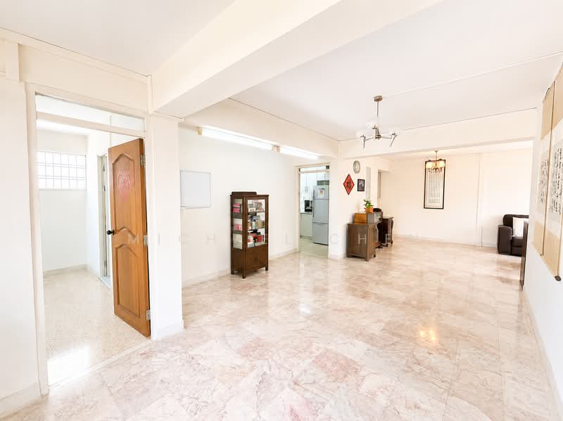 29 Marine Crescent, 29 Marine Crescent, 3 Bedrooms, 1,292 sqft, HDB Flat For Sale, by Michael Chen, 500209093 - Living Room - PropertyGuru.com.sg