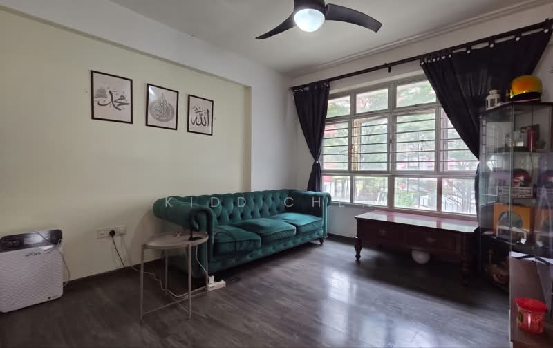 437A Bukit Batok West Avenue 5, 437A Bukit Batok West Avenue 5, 3 Bedrooms, 1,001 sqft, HDB Flat For Sale, by Kidd Chen, 500209102 - Living Room - PropertyGuru.com.sg