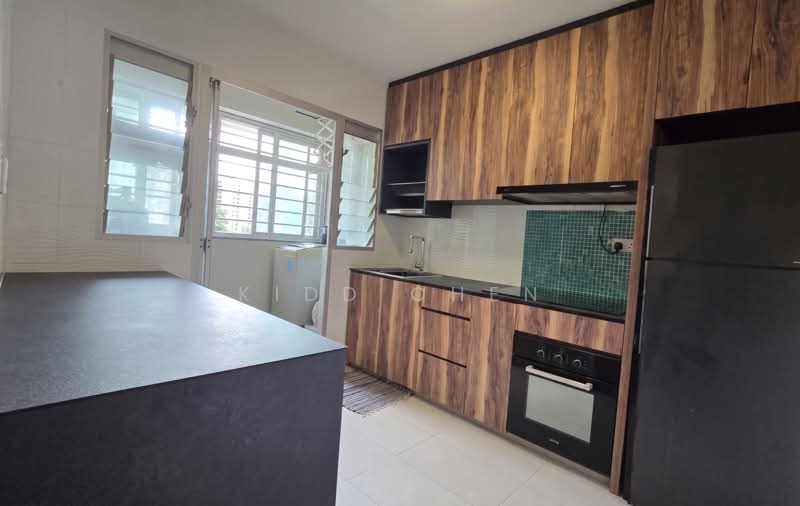 437A Bukit Batok West Avenue 5, 437A Bukit Batok West Avenue 5, 3 Bedrooms, 1,001 sqft, HDB Flat For Sale, by Kidd Chen, 500209102 - Kitchen - PropertyGuru.com.sg