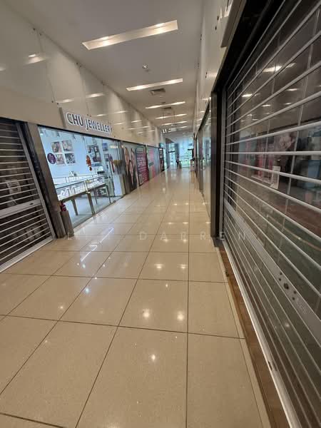International Plaza, 10 Anson Road, 291 sqft, Mall Shop For Rent, by Lim Darren, 500209105 - Corridor - CommercialGuru.com.sg