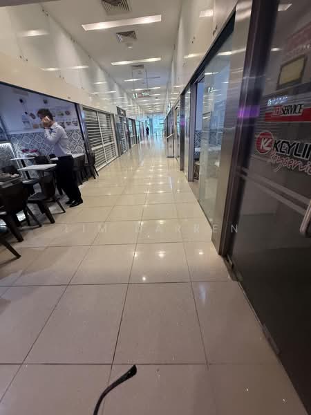 International Plaza, 10 Anson Road, 291 sqft, Mall Shop For Rent, by Lim Darren, 500209105 - Corridor - CommercialGuru.com.sg