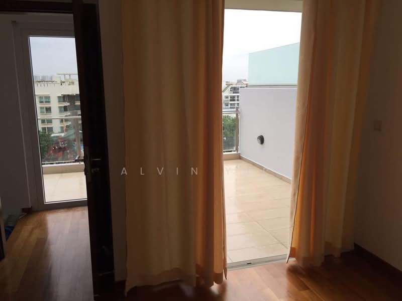 Palmera East, 29 Lorong Melayu, 2 Bedrooms, 1,055 sqft, Apartment For Rent, by Alvin Yap, 500209124 - Balcony - PropertyGuru.com.sg