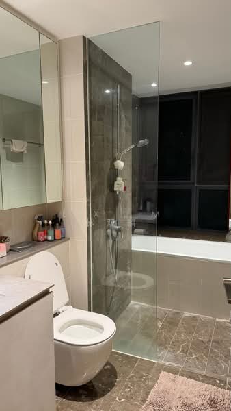 The Gale, 76 Flora Road, 3 Bedrooms, 1,464 sqft, Condominium For Sale, by Lex Lim 林双麟, 500209130 - Bathroom - PropertyGuru.com.sg