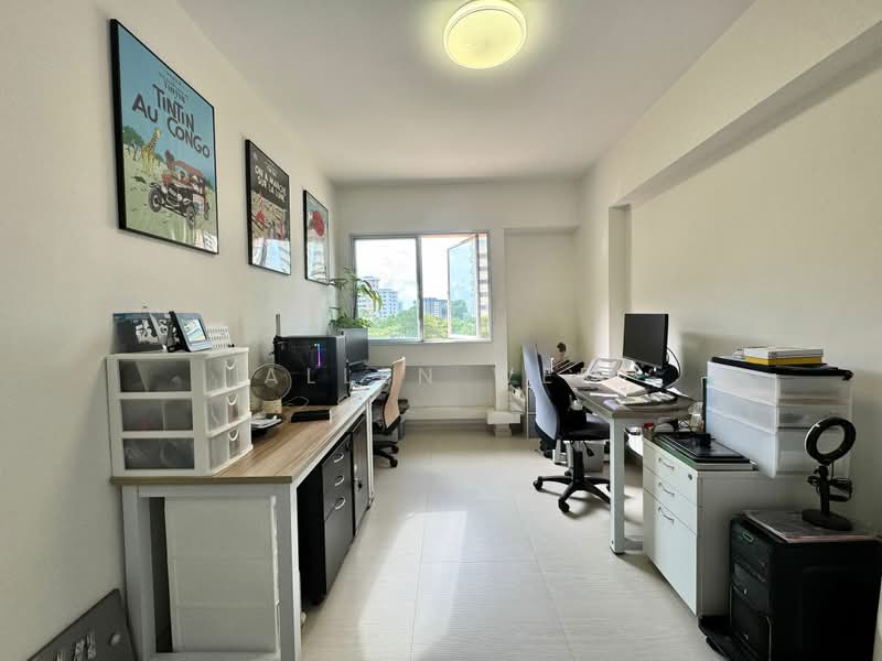 7mins Walk to Amk MRT but selling Cheap move in condition, Ang Mo Kio Avenue 8, 3 Bedrooms, 1,001 sqft, HDB Flat For Sale, by Allen Wee, 500209134 - Study - PropertyGuru.com.sg