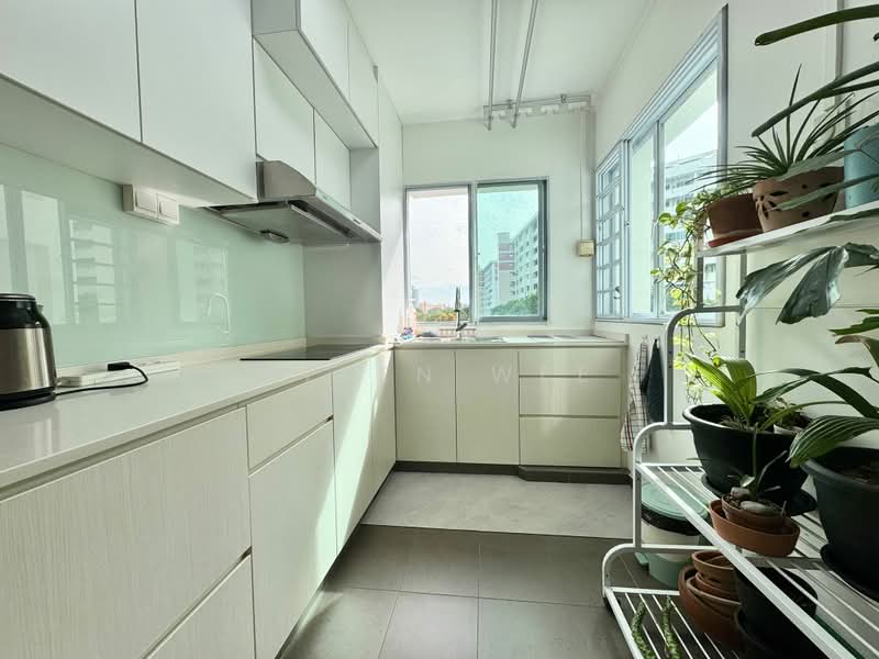 7mins Walk to Amk MRT but selling Cheap move in condition, Ang Mo Kio Avenue 8, 3 Bedrooms, 1,001 sqft, HDB Flat For Sale, by Allen Wee, 500209134 - Kitchen - PropertyGuru.com.sg