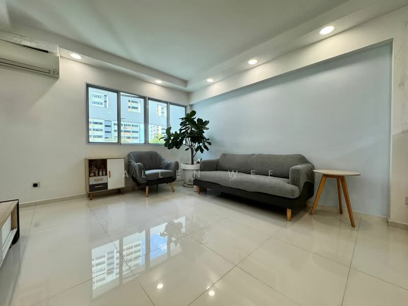 7mins Walk to Amk MRT but selling Cheap move in condition, Ang Mo Kio Avenue 8, 3 Bedrooms, 1,001 sqft, HDB Flat For Sale, by Allen Wee, 500209134 - Living Room - PropertyGuru.com.sg