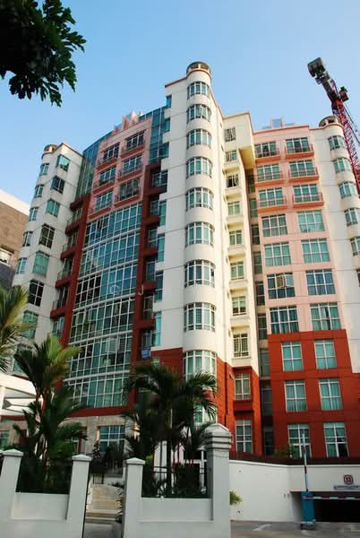 Robin Regalia, 35 Robin Road, Room Rental, 110 sqft, Condominium For Rent, by CJay ., 500209135 - Exterior - PropertyGuru.com.sg