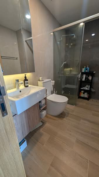 Urban Treasures, 207 Jalan Eunos, 1 Bedroom, 452 sqft, Condominium For Rent, by SALLY, 500209141 - Bathroom - PropertyGuru.com.sg