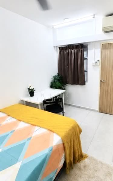 17 Jalan Asas, , 1 Bedroom, 150 sqft, Terraced House For Rent, by Nick Vishindas, 500209146 - Bedroom - PropertyGuru.com.sg