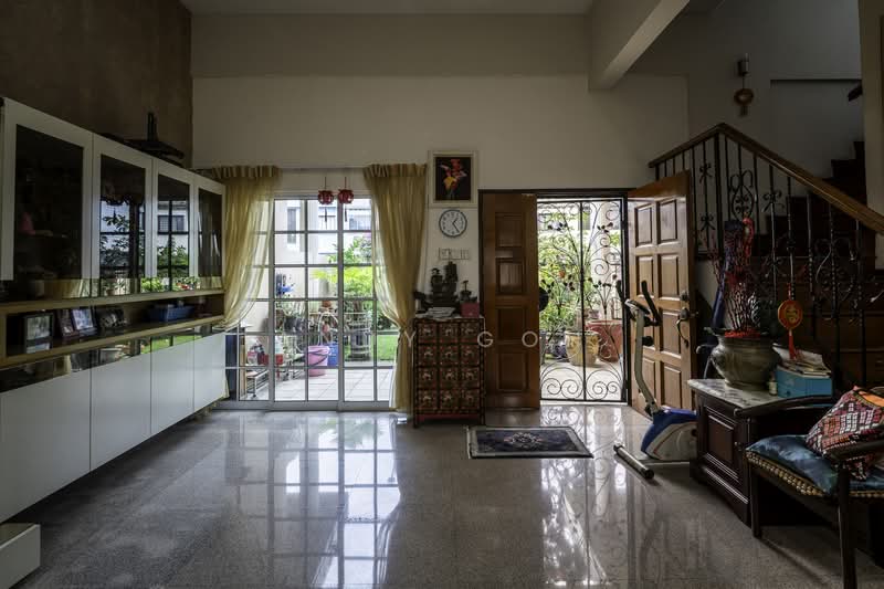 Yong Seng Estate, Jalan Senang, 5 Bedrooms, 3,500 sqft, Terraced House For Sale, by Andy Goh, 500209148 - Living Room - PropertyGuru.com.sg