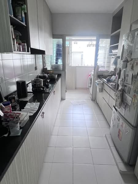 526D Costa Ris, 526D Pasir Ris Street 51, 3 Bedrooms, 1,001 sqft, HDB Flat For Sale, by Janet Wong, 500209156 - Kitchen - PropertyGuru.com.sg