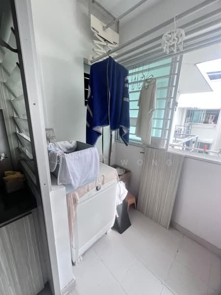 526D Costa Ris, 526D Pasir Ris Street 51, 3 Bedrooms, 1,001 sqft, HDB Flat For Sale, by Janet Wong, 500209156 - Laundry yard - PropertyGuru.com.sg