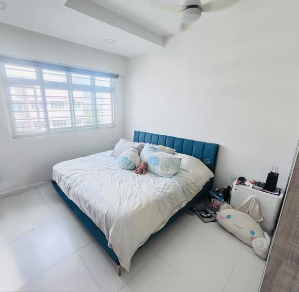 526D Costa Ris, 526D Pasir Ris Street 51, 3 Bedrooms, 1,001 sqft, HDB Flat For Sale, by Janet Wong, 500209156 - Master Bedroom - PropertyGuru.com.sg
