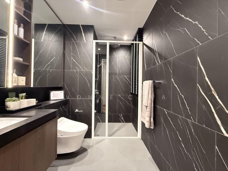 The Arcady At Boon Keng, 1037 Serangoon Road, 3 Bedrooms, 1,281 sqft, Condominium For Sale, by Yvonne Chua, 500209182 - Bathroom - PropertyGuru.com.sg