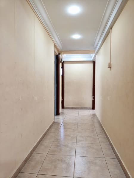 447 Choa Chu Kang Avenue 4, 447 Choa Chu Kang Avenue 4, 4 Bedrooms, 1,281 sqft, HDB Flat For Sale, by Lincoln Yeaf, 500209183 - Corridor - PropertyGuru.com.sg