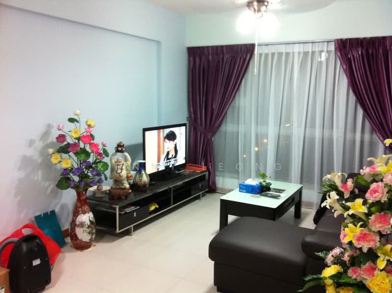 273A Punggol Place, 273A Punggol Place, 3 Bedrooms, 1,001 sqft, HDB Flat For Sale, by Kenny Leong, 500209184 - Living Room - PropertyGuru.com.sg