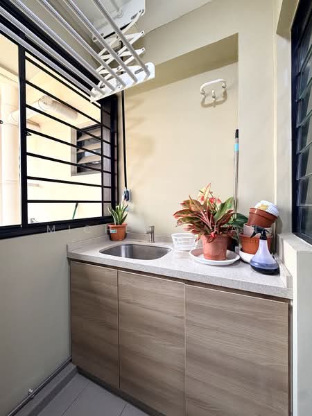 463B Bukit Batok Street 41, 463B Bukit Batok Street 41, 3 Bedrooms, 1,216 sqft, HDB Flat For Sale, by Michelle Tan, 500209211 - PropertyGuru.com.sg