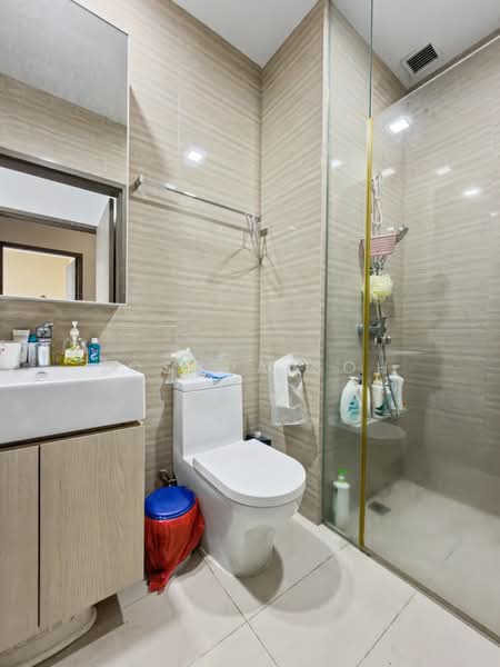Sky Vue, 3 Bishan Street 15, 4 Bedrooms, 2,282 sqft, Condominium For Sale, by Joshua Soh, 500209219 - Bathroom 3 - PropertyGuru.com.sg