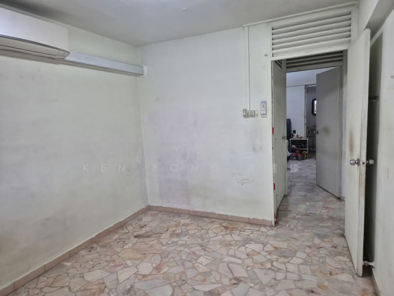 701 Yishun Avenue 5, 701 Yishun Avenue 5, 2 Bedrooms, 732 sqft, HDB Flat For Sale, by Ken Bong 黄慧锋, 500209226 - Interior - PropertyGuru.com.sg