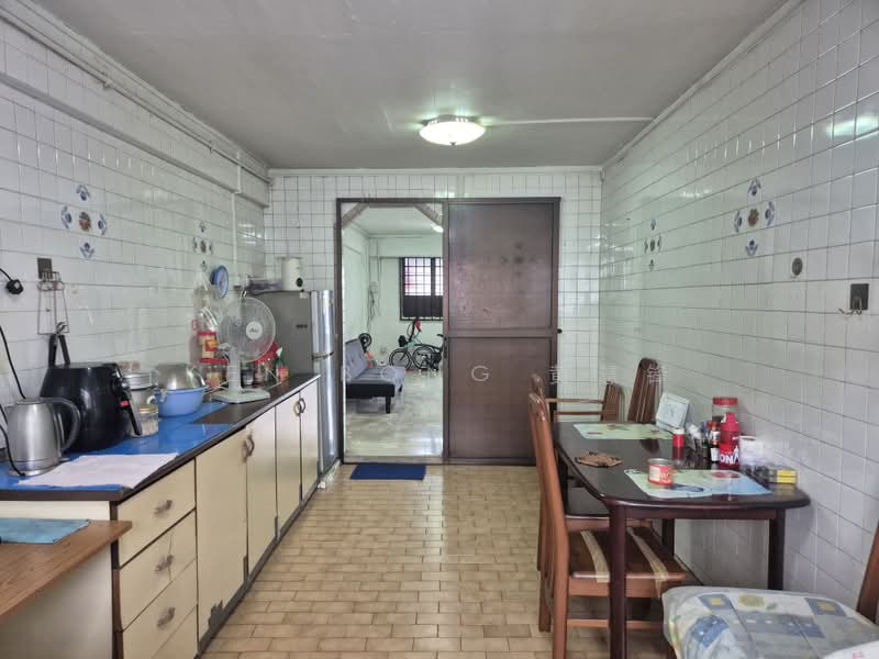 701 Yishun Avenue 5, 701 Yishun Avenue 5, 2 Bedrooms, 732 sqft, HDB Flat For Sale, by Ken Bong 黄慧锋, 500209226 - Kitchen - PropertyGuru.com.sg