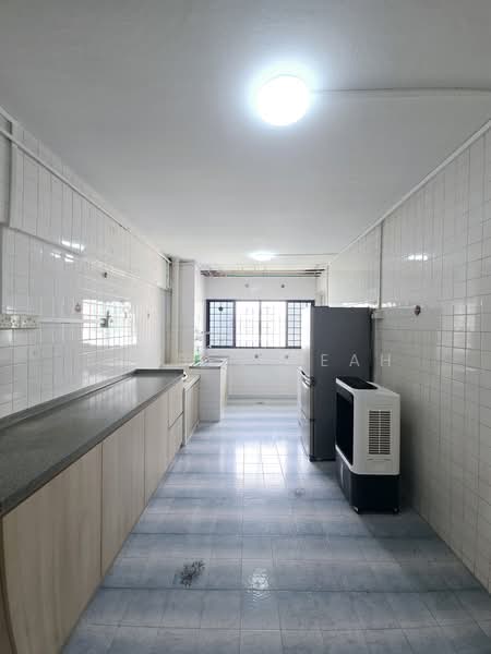 710 Clementi West Street 2, 710 Clementi West Street 2, 2 Bedrooms, 732 sqft, HDB Flat For Rent, by Forbes Seah, 500209230 - Kitchen - PropertyGuru.com.sg
