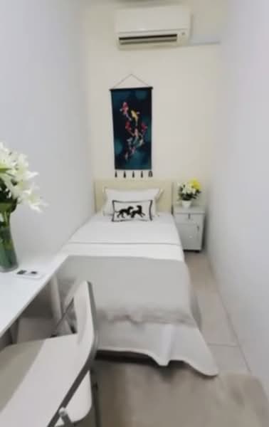 Kerrisdale, 30 Sturdee Road, 1 Bedroom, 120 sqft, Condominium For Rent, by Nick Vishindas, 500209236 - Bedroom - PropertyGuru.com.sg