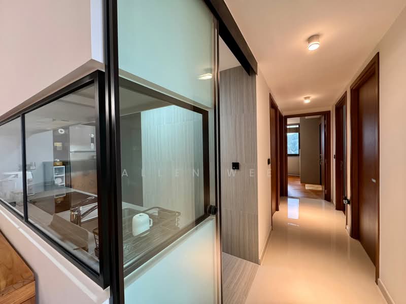 bit Ulu BUT if you like quiet, beach nature generally not mixing with people, , 4 Bedrooms, 1,033 sqft, Apartment For Sale, by Allen Wee, 500209249 - Corridor - PropertyGuru.com.sg