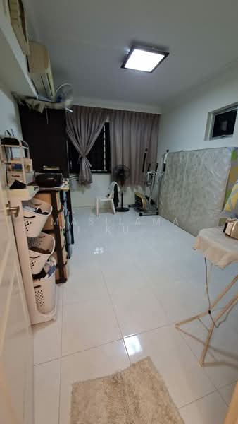 412 Choa Chu Kang Avenue 3, 412 Choa Chu Kang Avenue 3, 3 Bedrooms, 1,119 sqft, HDB Flat For Sale, by Masilamani Kumara Velu, 500209259 - Interior - PropertyGuru.com.sg