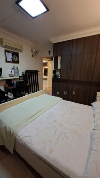 412 Choa Chu Kang Avenue 3, 412 Choa Chu Kang Avenue 3, 3 Bedrooms, 1,119 sqft, HDB Flat For Sale, by Masilamani Kumara Velu, 500209259 - Bedroom - PropertyGuru.com.sg