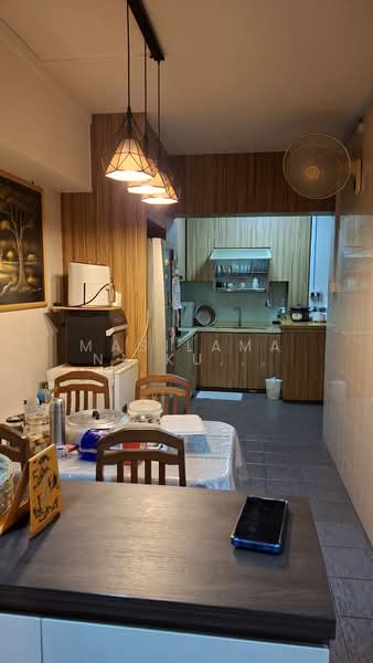 412 Choa Chu Kang Avenue 3, 412 Choa Chu Kang Avenue 3, 3 Bedrooms, 1,119 sqft, HDB Flat For Sale, by Masilamani Kumara Velu, 500209259 - Kitchen - PropertyGuru.com.sg