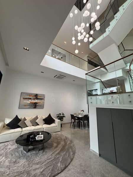 Jalan Sankam, Sembawang / Yishun, 5 Bedrooms, 4,834 sqft, Terraced House For Sale, by Taufiq Corvin, 500209268 - Living Room - PropertyGuru.com.sg