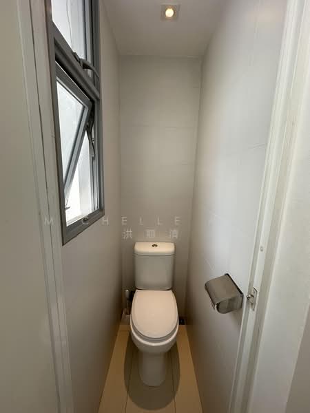 Prive, 31 Punggol Field, 2 Bedrooms, 750 sqft, Executive Condominium For Rent, by Michelle Ang 洪丽清, 500209272 - Bathroom - PropertyGuru.com.sg