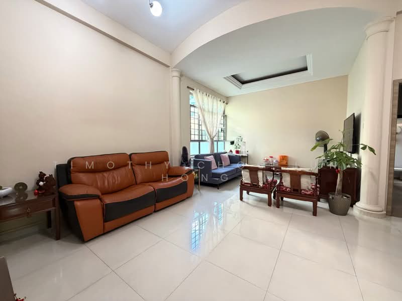Azalea Park Condo, 8 Flora Road, 3 Bedrooms, 1,313 sqft, Condominium For Sale, by Timothy Choo Jun Hong, 500209275 - Living Room - PropertyGuru.com.sg