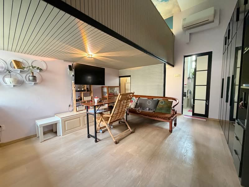 Azalea Park Condo, 8 Flora Road, 3 Bedrooms, 1,313 sqft, Condominium For Sale, by Timothy Choo Jun Hong, 500209275 - Bedroom loft - PropertyGuru.com.sg