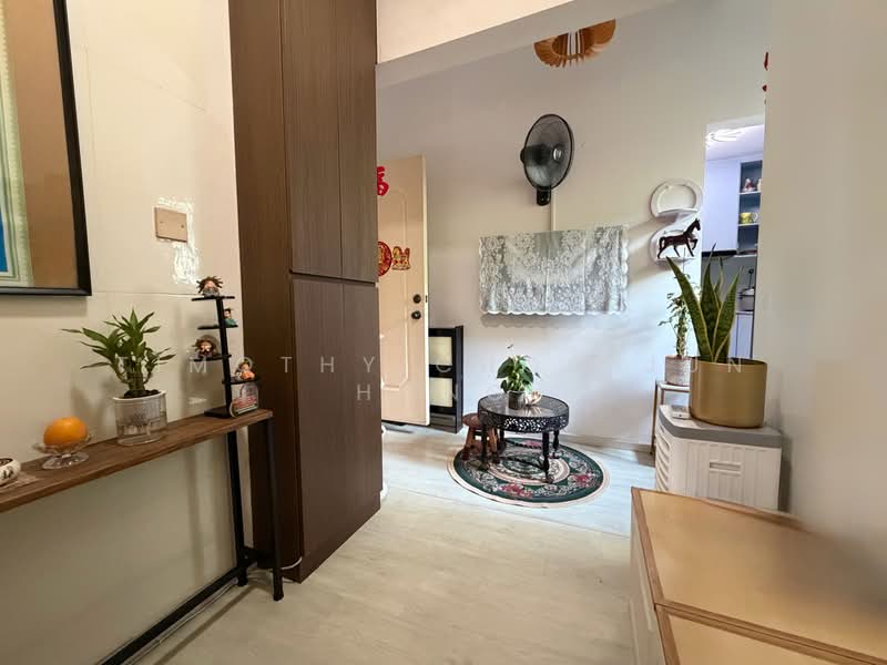 Azalea Park Condo, 8 Flora Road, 3 Bedrooms, 1,313 sqft, Condominium For Sale, by Timothy Choo Jun Hong, 500209275 - Utility/study room - PropertyGuru.com.sg