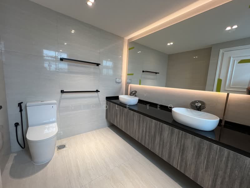 Kew Green, Kew Crescent, 4 Bedrooms, 2,882 sqft, Cluster House For Sale, by Nicole Teo, 500209283 - Bathroom - PropertyGuru.com.sg