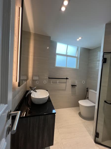 Kew Green, Kew Crescent, 4 Bedrooms, 2,882 sqft, Cluster House For Sale, by Nicole Teo, 500209283 - Bathroom - PropertyGuru.com.sg