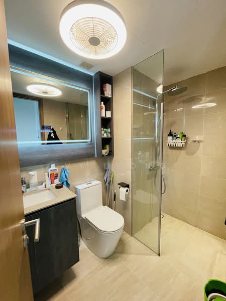 Kingsford Waterbay, 84 Upper Serangoon View, 1 Bedroom, 689 sqft, Condominium For Sale, by Ivy Leong, 500209302 - Bathroom - PropertyGuru.com.sg