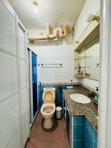 183D Rivervale Crescent, 183D Rivervale Crescent, 3 Bedrooms, 915 sqft, HDB Flat For Sale, by Shawn Koh, 500209310 - Bathroom - PropertyGuru.com.sg