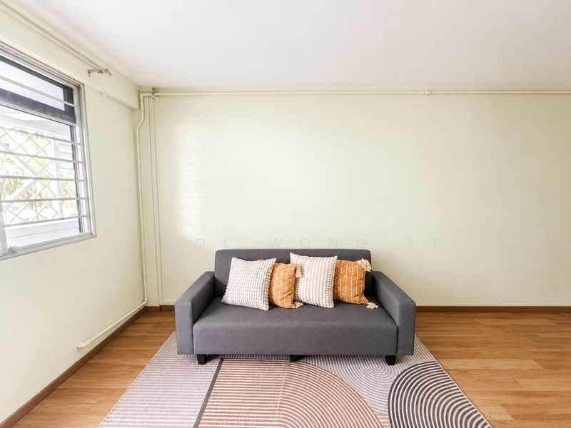 170 Stirling Road, 170 Stirling Road, 2 Bedrooms, 646 sqft, HDB Flat For Sale, by Carol Wong XP, 500209321 - Living Room - PropertyGuru.com.sg