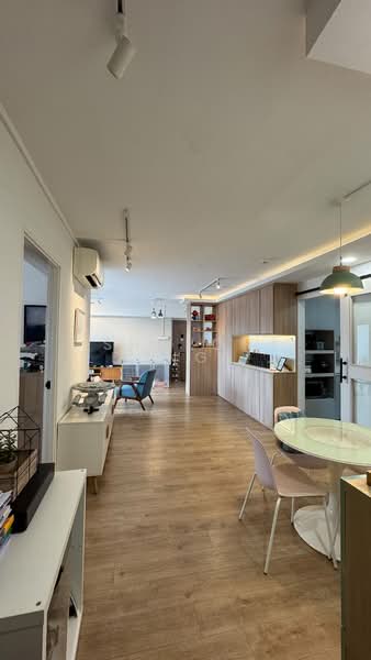 680 Jurong West Central 1, 680 Jurong West Central 1, 4 Bedrooms, 1,442 sqft, HDB Flat For Sale, by Sharon Leong Suit LAN, 500209332 - Living Room - PropertyGuru.com.sg