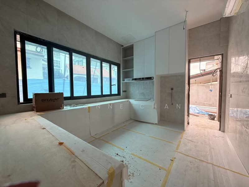 Kembangan Mrt/Eunos/Joo Chiat/East Coast/Telok Kurau LG, , 6 Bedrooms, 6,311 sqft, Semi-Detached House For Sale, by Joanne Chan, 500209340 - Kitchen - PropertyGuru.com.sg