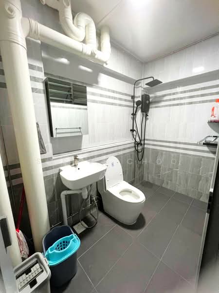 520 Jelapang Road, 520 Jelapang Road, Room Rental, 120 sqft, HDB Flat For Rent, by Steven Choo, 500209343 - Bathroom - PropertyGuru.com.sg
