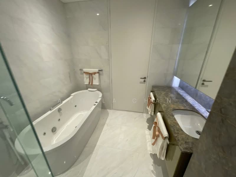 South Beach Residences, 28 South Beach Road, 4 Bedrooms, 2,357 sqft, Condominium For Sale, by Angela Chan, 500209344 - Bathroom - PropertyGuru.com.sg