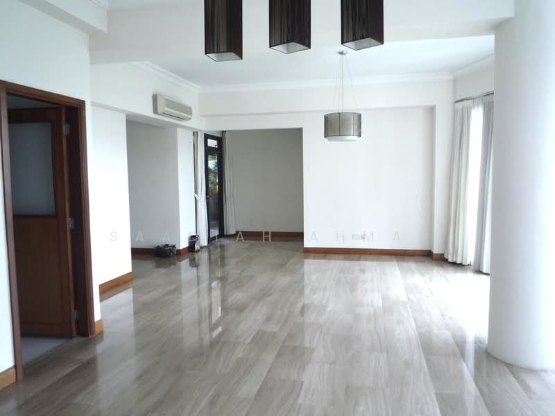 Tanglin View, 150 Prince Charles Crescent, 5 Bedrooms, 2,282 sqft, Condominium For Sale, by Saadiah Ahmad, 500209347 - Living Room - PropertyGuru.com.sg