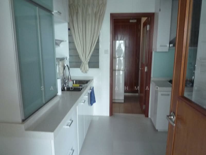 Tanglin View, 150 Prince Charles Crescent, 5 Bedrooms, 2,282 sqft, Condominium For Sale, by Saadiah Ahmad, 500209347 - Kitchen - PropertyGuru.com.sg
