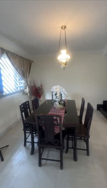 124 Tampines Street 11, 124 Tampines Street 11, 4 Bedrooms, 1,572 sqft, HDB Flat For Sale, by Daniel Liew, 500209351 - Dining Room - PropertyGuru.com.sg